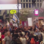 Israele, in migliaia in piazza contro Netanyahu e per chiedere nuove elezioni