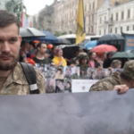 Ucraina, il Pride sfila a Kiev: in corteo anche i soldati