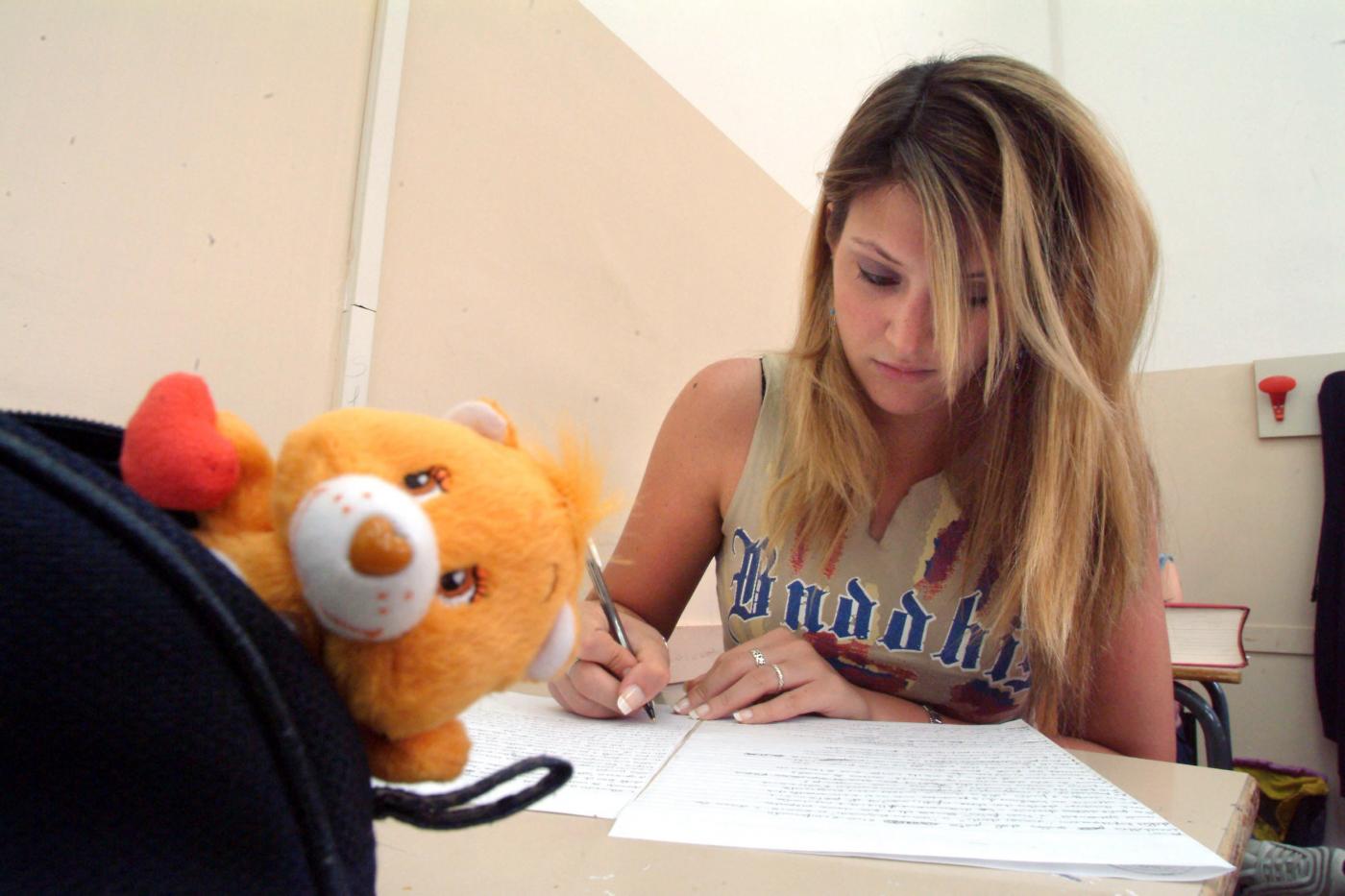 Maturità, le scaramanzie dei maturandi: amuleti, preghiere e benedizioni