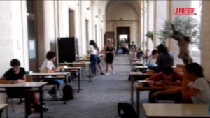Roma, alunno si fa bocciare per lasciare liceo e farsi trasferire in un istituto tecnico
