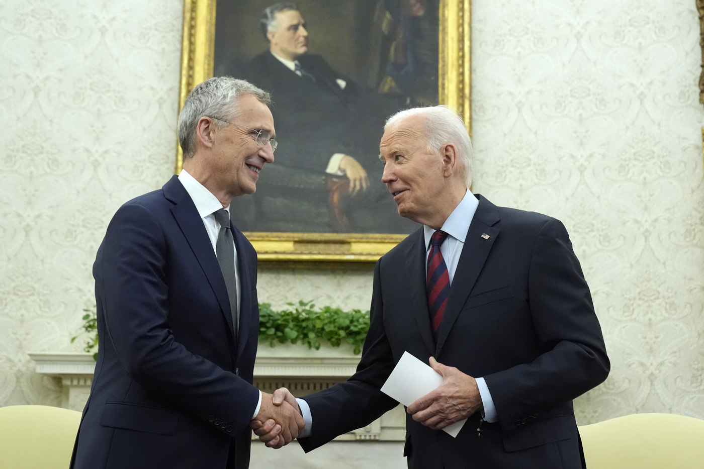 Ucraina, incontro Biden-Stoltenberg con focus su Kiev e difesa comune