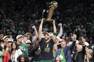 Nba, Boston Celtics campioni: è il 18° titolo della loro storia