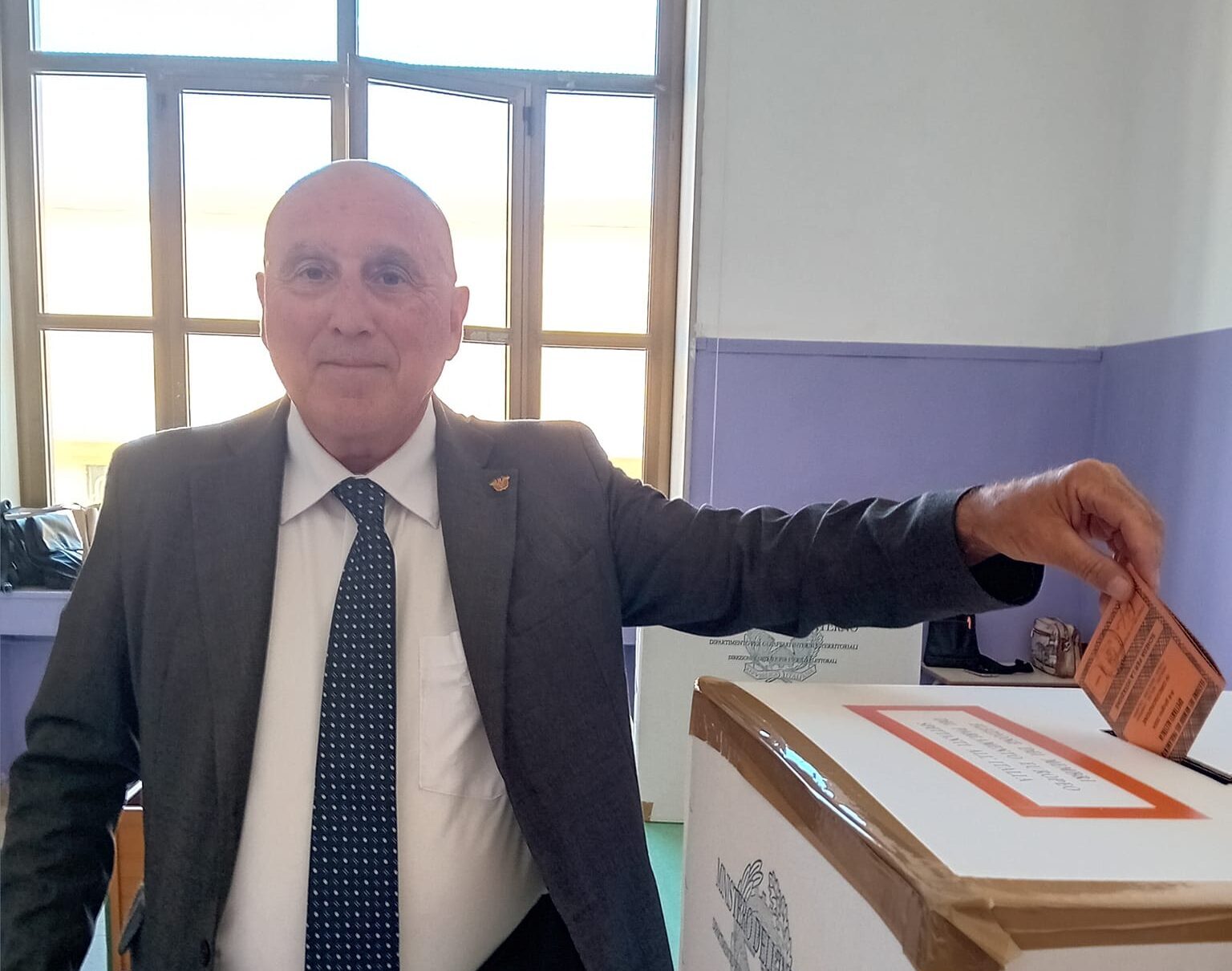 Manfredonia, “Siamo abituati ai forni crematori”: frase shock del consigliere di FdI