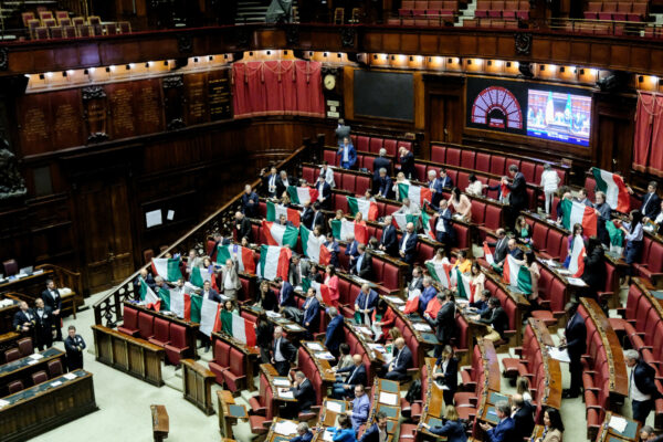 Autonomia, è legge tra le proteste. Lega esulta, opposizioni chiedono referendum