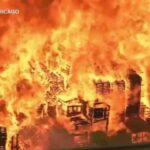 Usa, maxi incendio a Chicago: magazzino divorato dalle fiamme