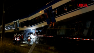 Cile, scontro tra due treni a Santiago: due morti e nove feriti