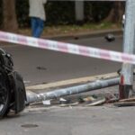 Caserta, auto si ribalta dopo incidente: morta 18enne