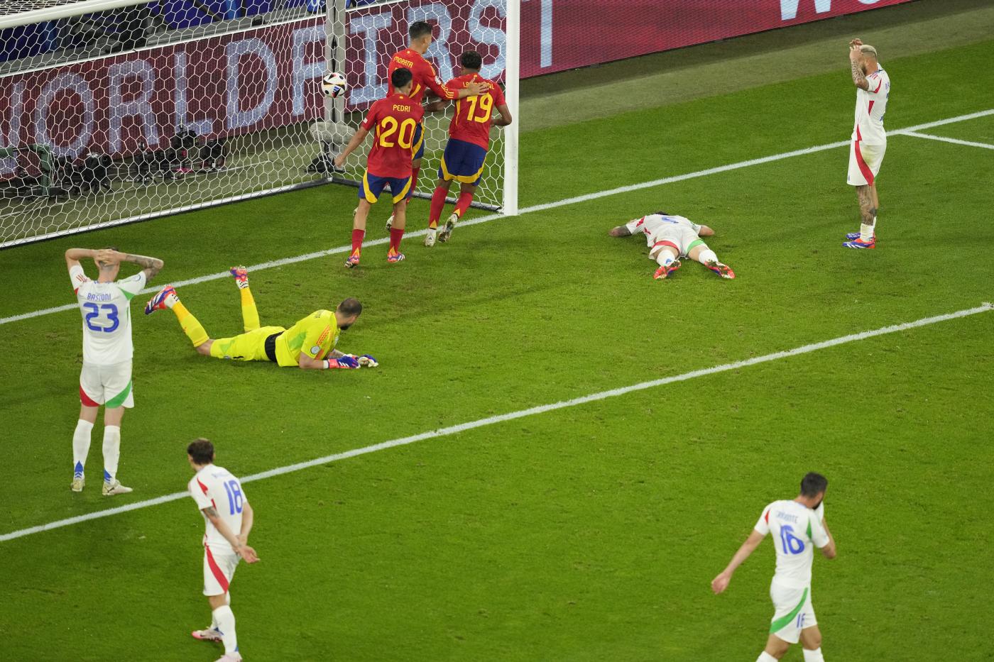 Euro 2024, Spagna-Italia 1-0 decide autogol di Calafiori