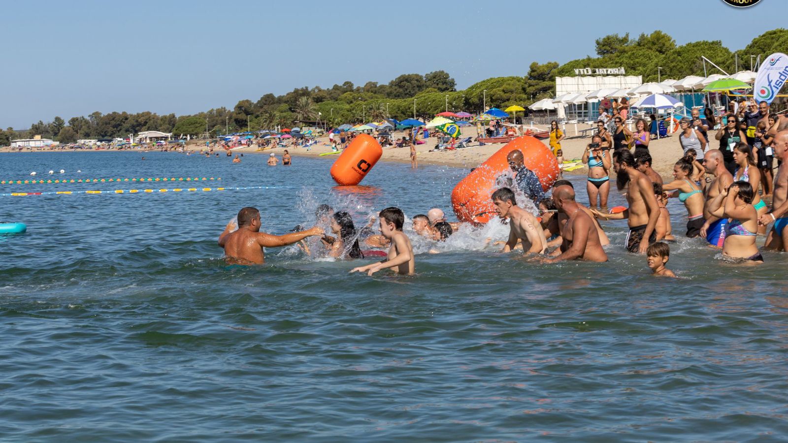 Sardegna, la traversata del Golfo di Oristano all’insegna dell’inclusione