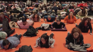 Argentina, migliaia di persone celebrano la Giornata Internazionale dello Yoga