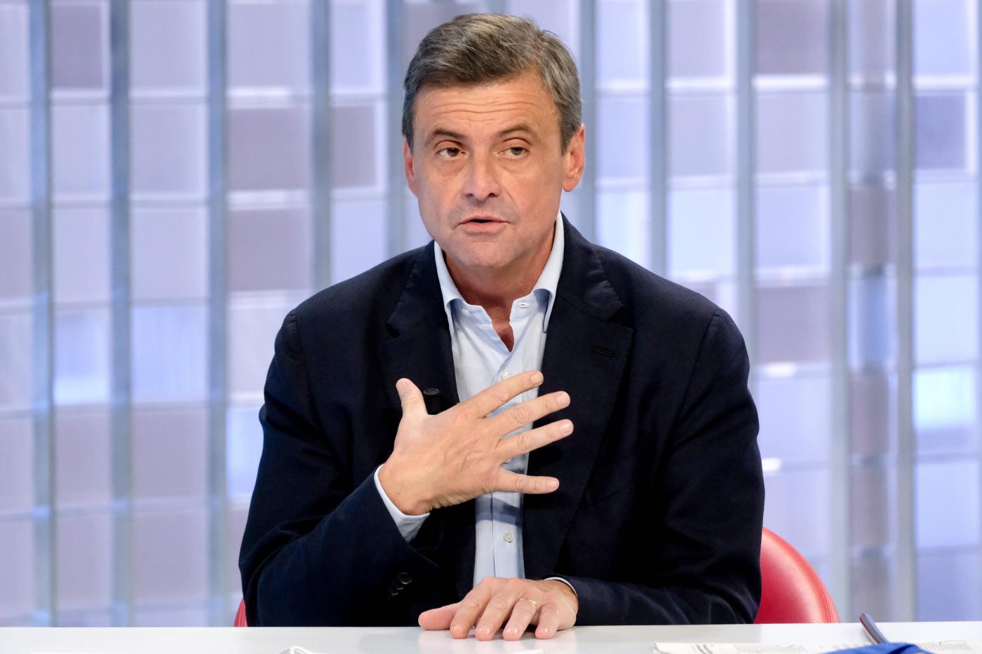 Azione, intervento chirurgico per Calenda: “Affettato ma tutto bene” Azione, intervento chirurgico per Calenda: “Affettato ma tutto bene”