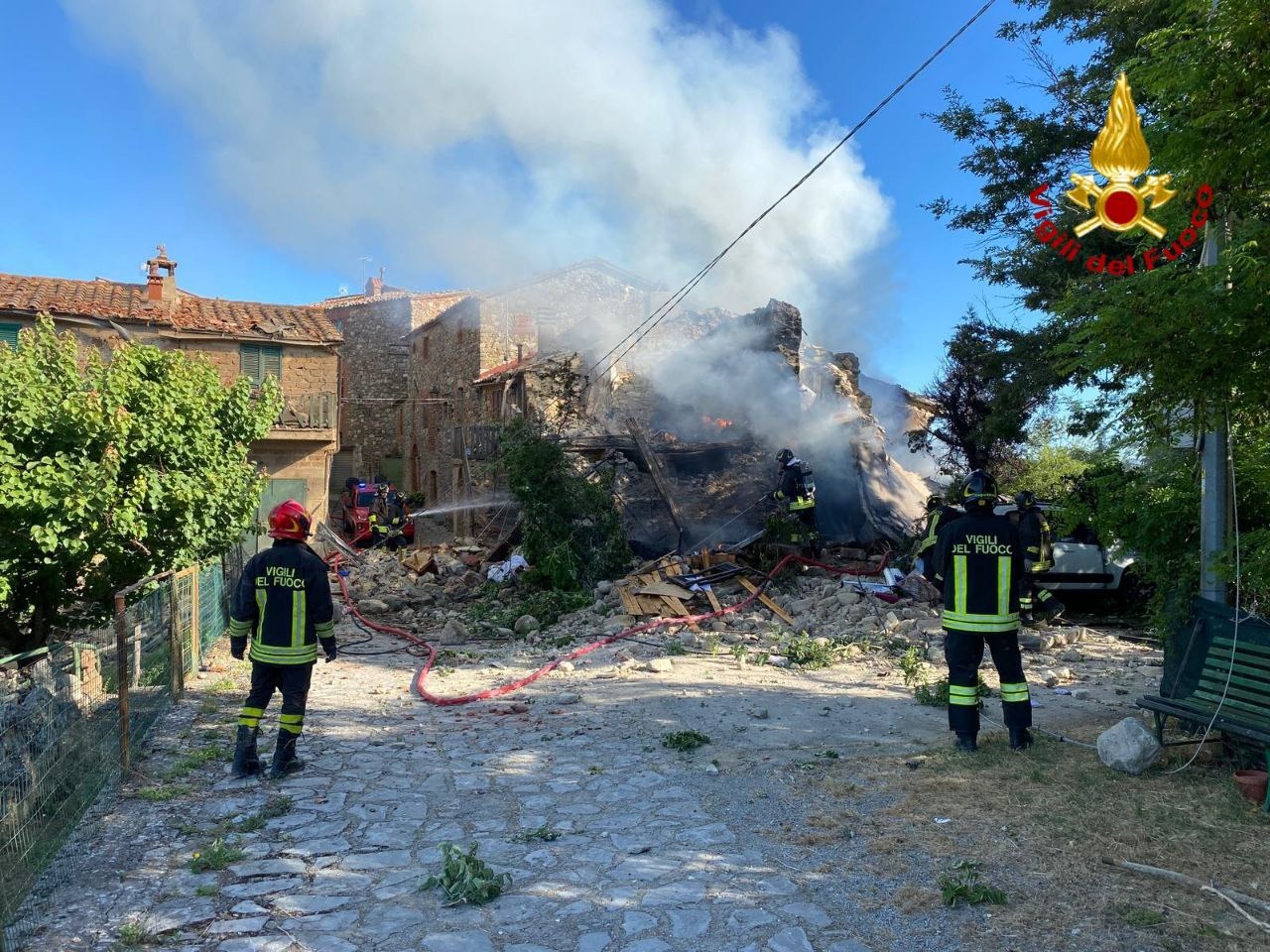 Terni, esplosione e crollo di un’abitazione: ipotesi fuga di gas