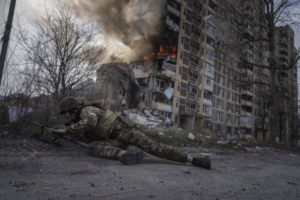 Ucraina, Kiev: “Massiccio attacco russo contro infrastrutture energetiche”