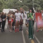 Messico, in decine sui tacchi alti per la corsa che sostiene i diritti LGBTQ+