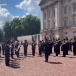 Taylor Swift nel Regno Unito, l’omaggio della banda militare di Buckingham Palace