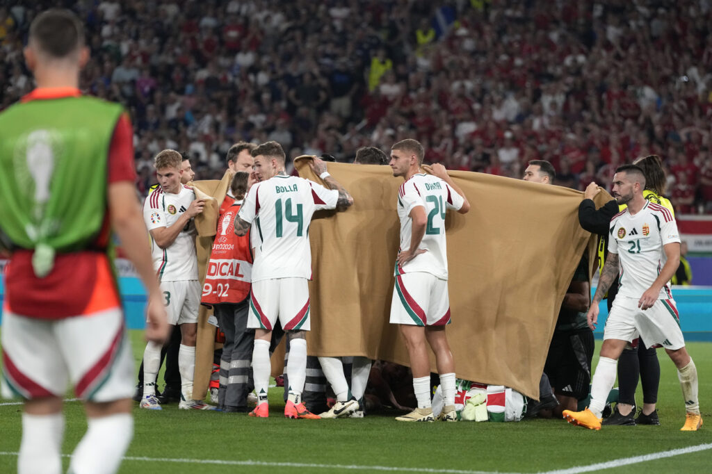 Galleria foto 'Euro 2024, paura per Barnabas Varga durante Scozia-Ungheria: commozione cerebrale e diverse ossa rotte' - foto 8