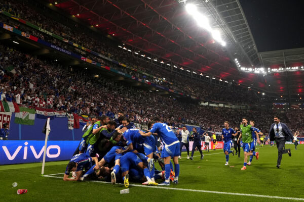 Euro 2024, gol di Zaccagni al 98′: Italia agli ottavi con la Svizzera