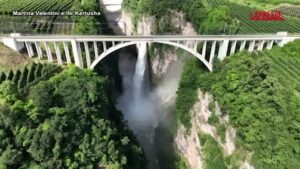 Trentino, aperte le paratie della diga di Santa Giustina: le immagini spettacolari