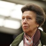 Buckingham Palace, il marito della Principessa Anna: “Sta meglio”
