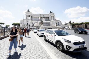 Taxi, Salvini: “A Roma situazione insostenibile”