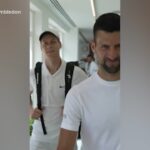 Wimbledon, la camminata di Djokovic e Sinner verso il centrale