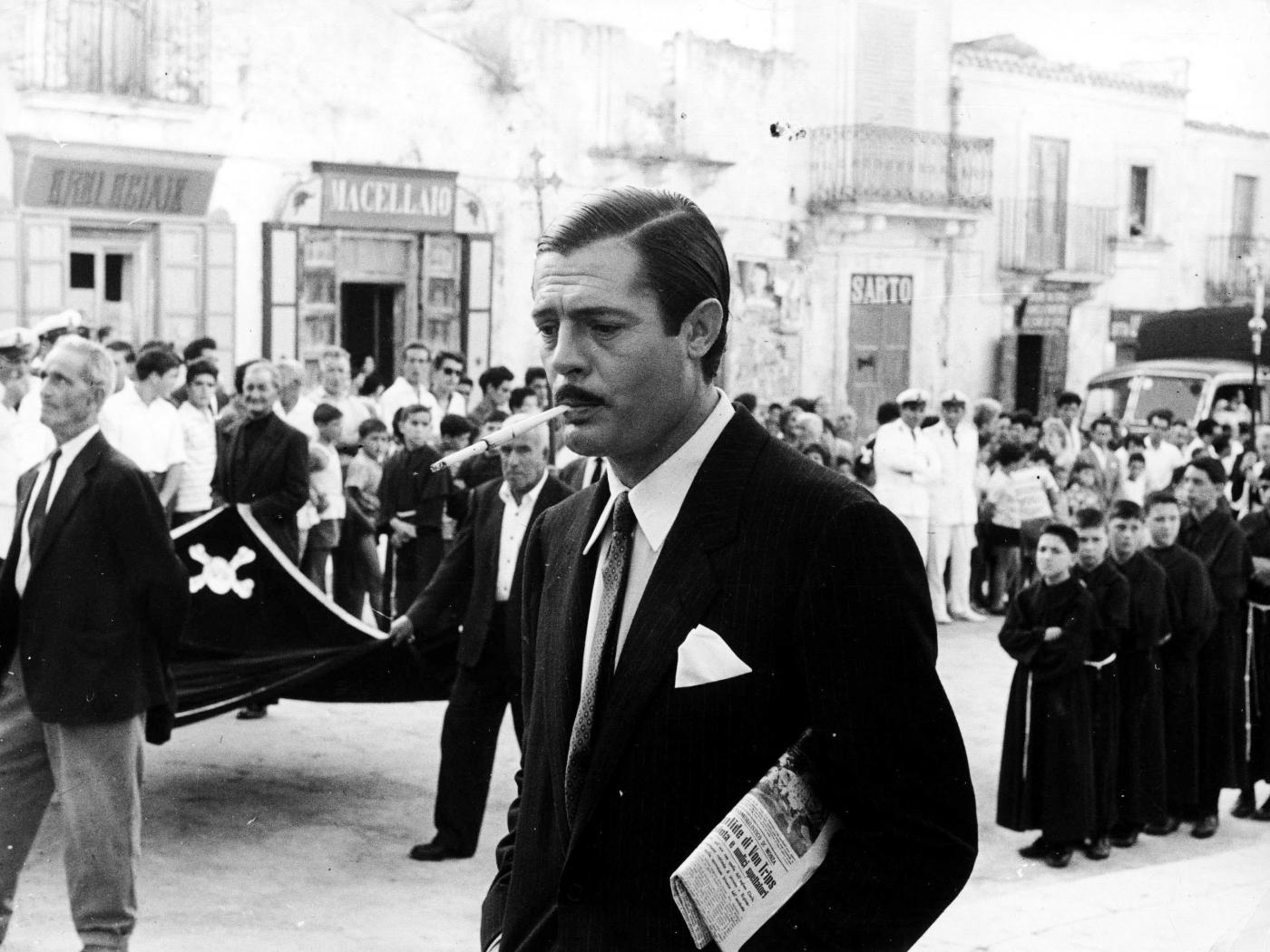 Marcello Mastroianni, un secolo dalla nascita: per Treccani è il divo più amato nel Dopoguerra Marcello Mastroianni, un secolo dalla nascita: per Treccani è il divo più amato nel Dopoguerra