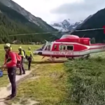 Maltempo, l’evacuazione a Cogne con gli elicotteri: oltre 500 persone lasciano le zone alluvionate