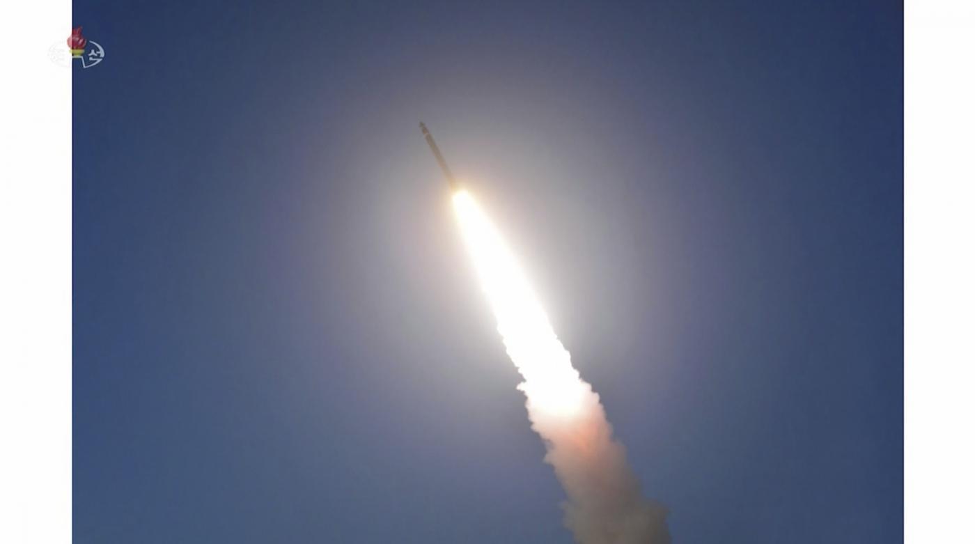 Corea del Nord, collaudato missile in grado di trasportare maxi-testata nucleare