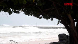 Uragano Beryl sui Caraibi, devastate Barbados e St Vincent