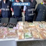 Camorra, trovato tesoro clan Contini: 4 mln in contanti e gioielli per 5 mln