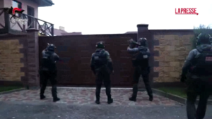 L’Aquila, rapporti stabili tra narcos italiani e colombiani: arresti anche in Germania, Belgio, Ucraina