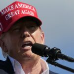 Usa, pena per Trump a New York rinviata al 18 settembre: da valutare immunità parziale