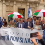 Covid, flash mob di Fratelli d’Italia per chiedere la commissione di inchiesta