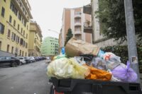 Roma, Emergenza rifiuti dopo le feste