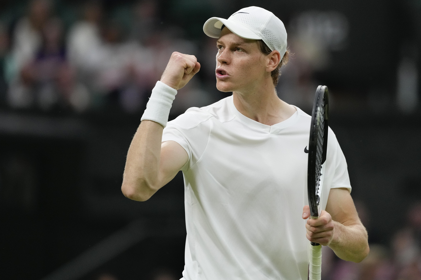 Wimbledon, Sinner vince il derby contro Berrettini