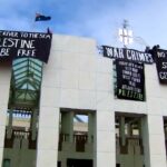 Australia, striscioni pro Palestina sul tetto del Parlamento