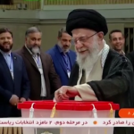 Iran, seggi aperti per ballottaggio presidenziali: il voto di Khamenei
