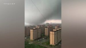 Cina, gigantesco tornado nello Shandong: cinque morti e 83 feriti