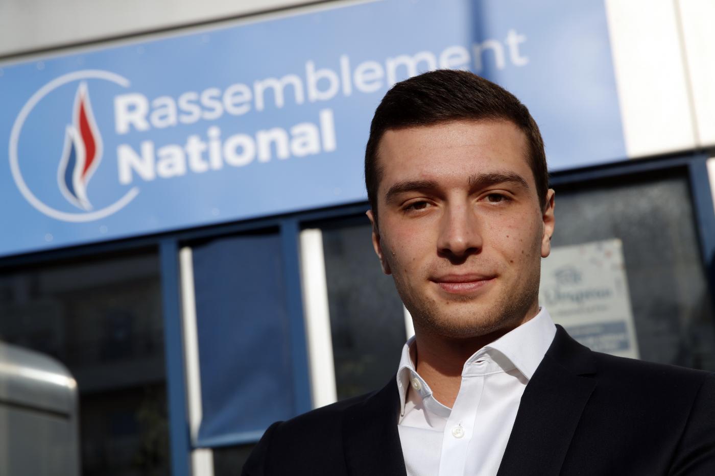 Bardella, chi è il delfino di Le Pen: dalla scalata a Rn al sogno di Matignon