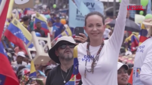 Venezuela, opposizione raduna migliaia di persone nello Stato natale di Hugo Chavez