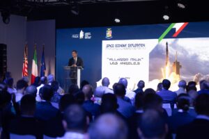 Al Villaggio Italia di Los Angeles conferenza sulla space economy: focus su partnership Italia-USA e future missioni spaziali