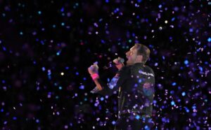 I Coldplay in concerto a Pasadena nella contea di Los Angeles