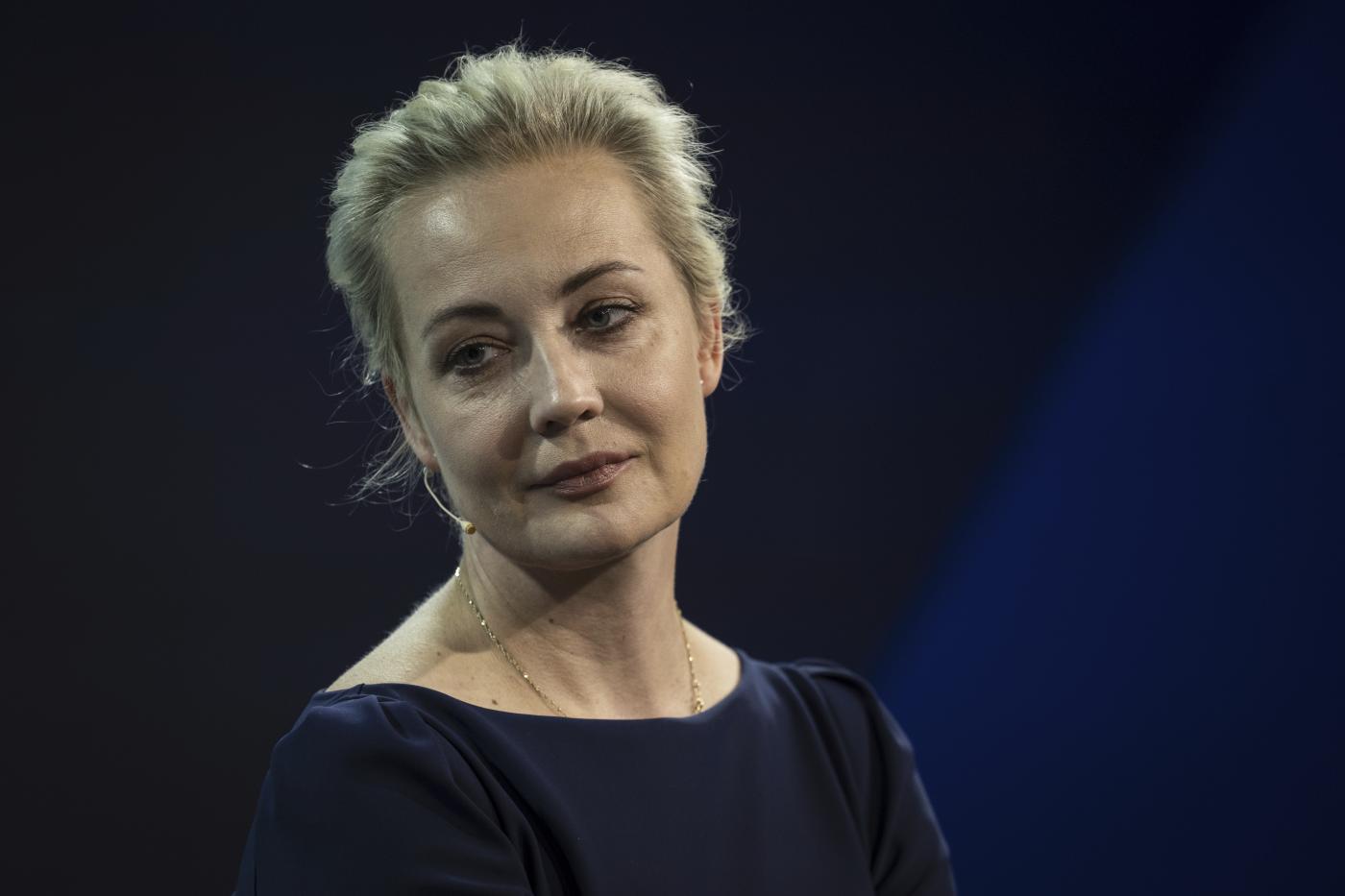 Navalny, la vedova Yulia: “Gli esami confermano che mio marito è stato avvelenato”
