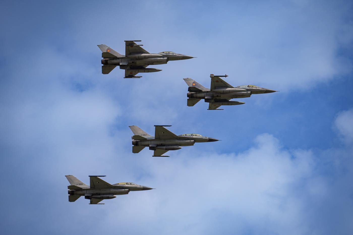 Ucraina, in corso invio F-16 Nato a Kiev