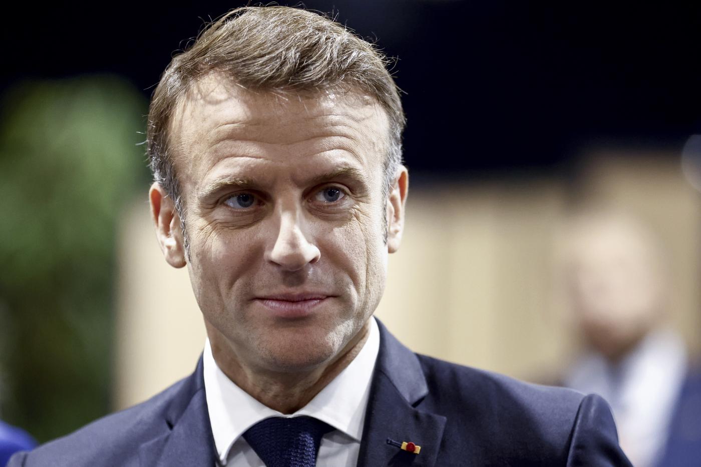 Francia, Macron invita forze repubblicane a costruire maggioranza solida