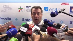 Salerno, Salvini inaugura aeroporto: “Politica sia unita su infrastrutture”
