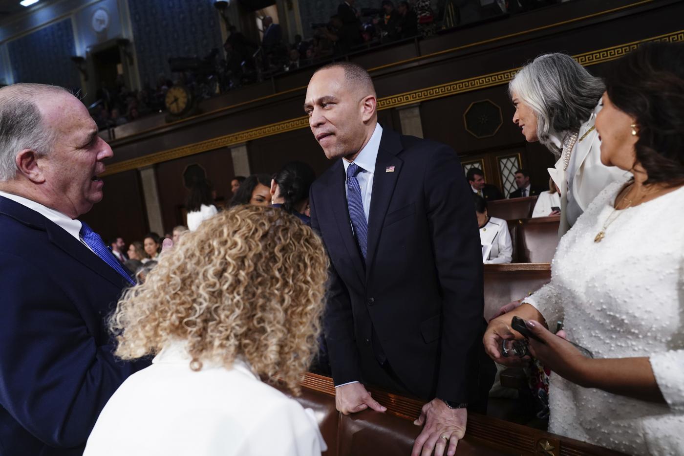 Biden, Jeffries dal presidente per riferirgli le preoccupazioni dem