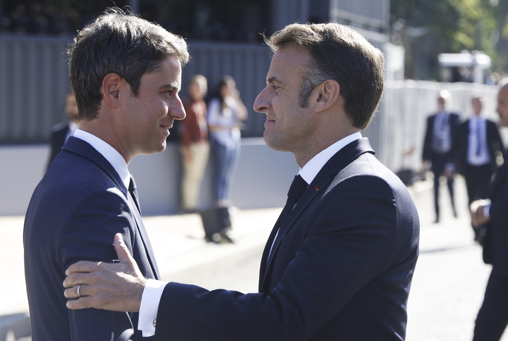 Francia, Macron ha accettato le dimissioni di Attal: gestirà affari correnti fino a nuovo esecutivo Francia, Macron ha accettato le dimissioni di Attal: gestirà affari correnti fino a nuovo esecutivo