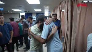 Gaza, Israele ha liberato 13 detenuti palestinesi: il loro ritorno nella Striscia