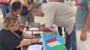 Autonomia, da Torino parte raccolta firme per referendum abrogativo